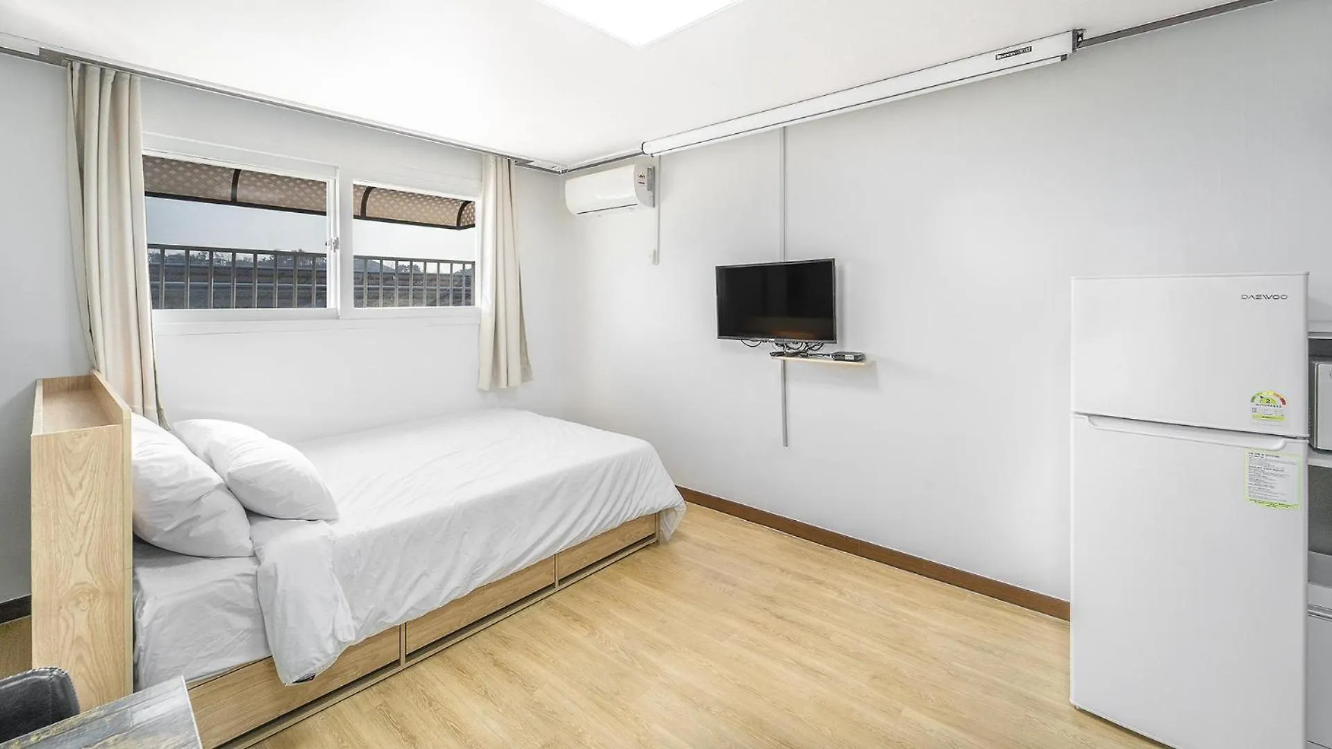Yeongheungdo Ttobagi Pension Incheon South Korea